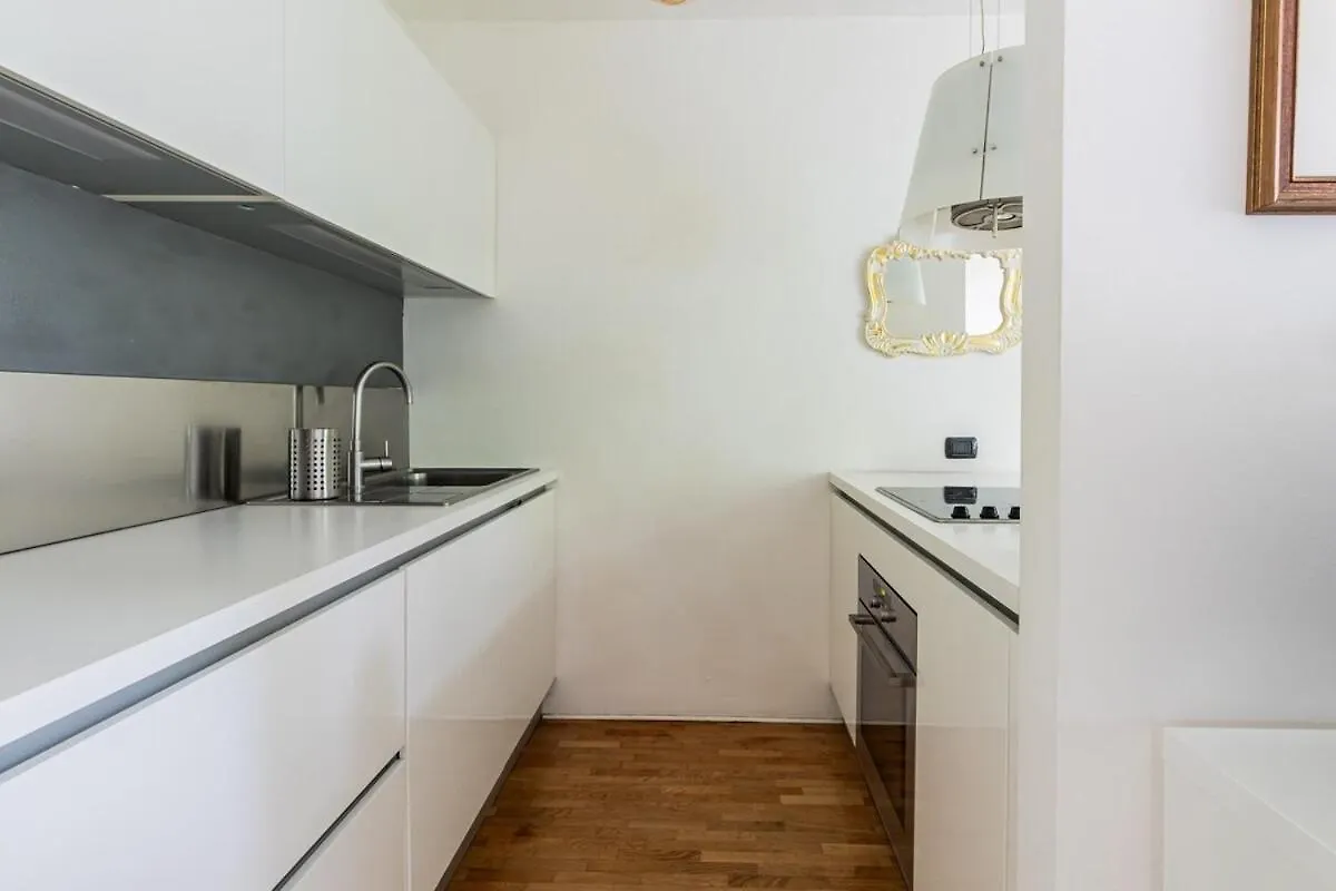 Homeby, Casa Watt Milan Italy